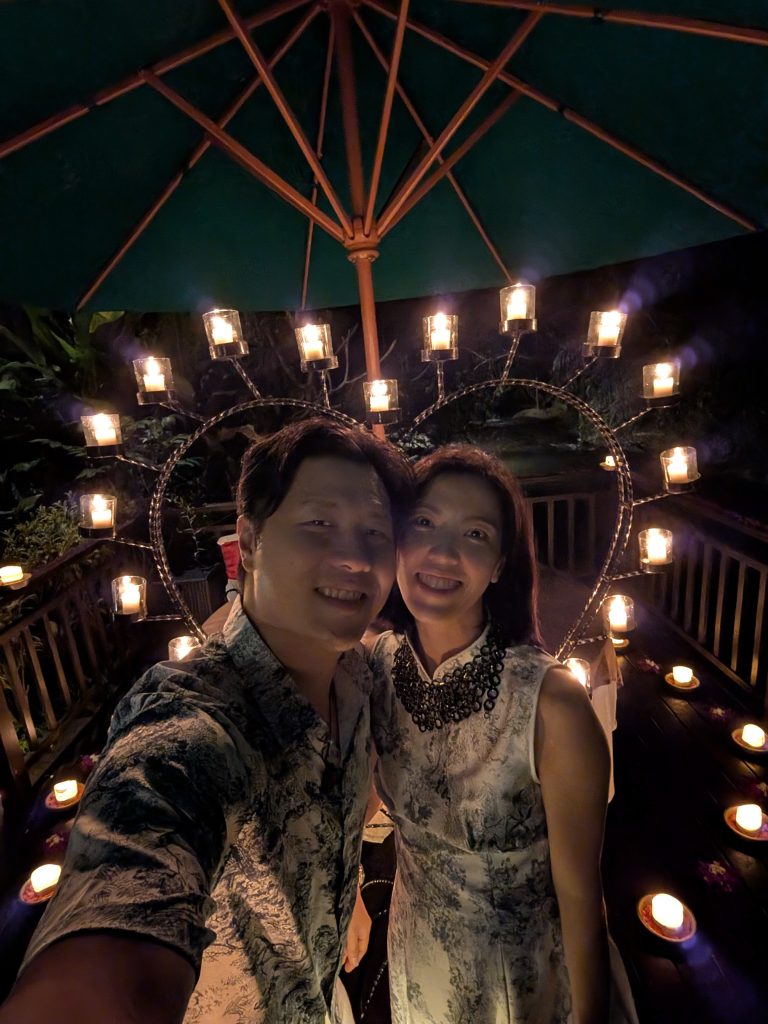 Sean and Apple dinner Bali